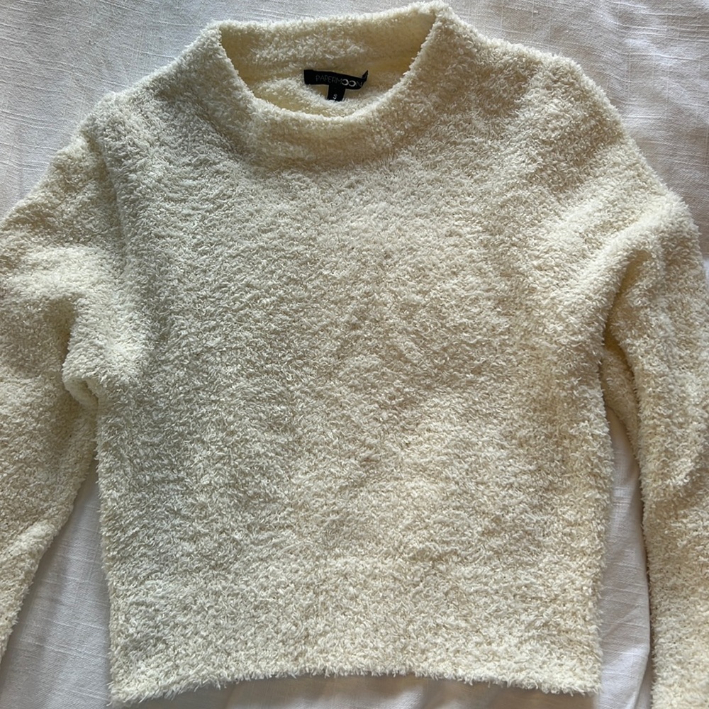 Cream super soft cropped sweater